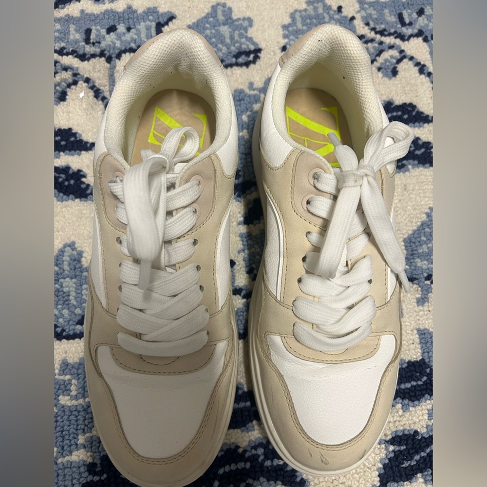 Zara Beige and White Womens Casual Sneakers